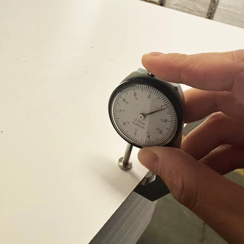 ما هي اللزوجة المرنة لألواح الفوم المصنوعة من مادة PVC؟